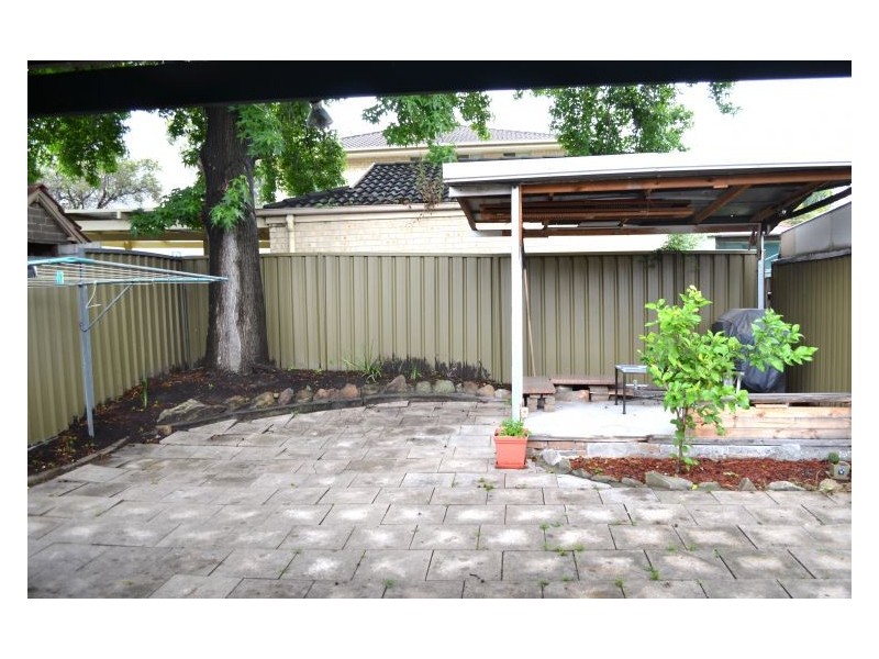 77 Hampstead Rd, Auburn NSW 2144