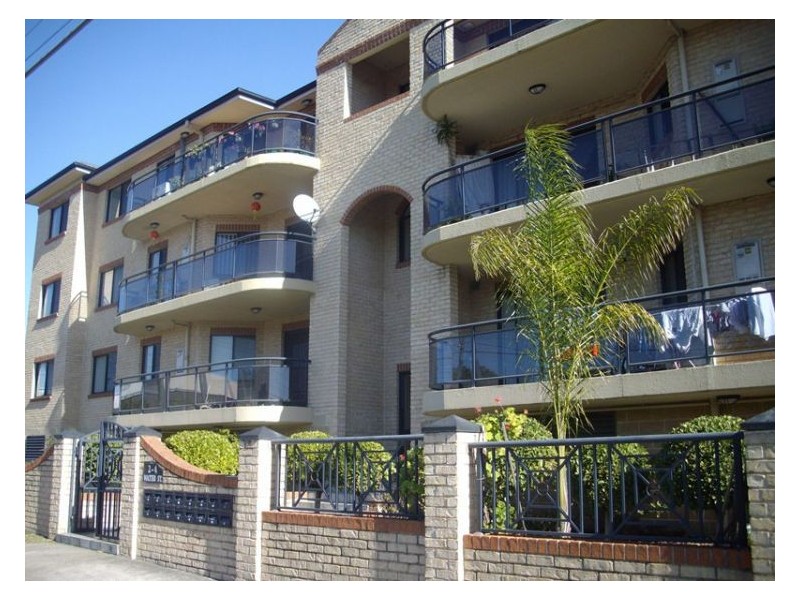 5/2-4 Water st, Lidcombe NSW 2141