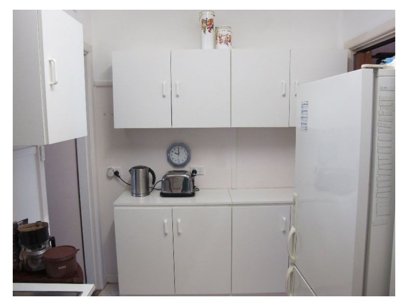 16 Esme Av, Chester Hill NSW 2162