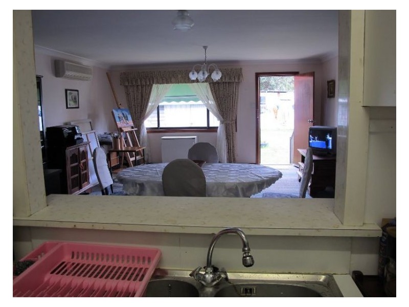 16 Esme Av, Chester Hill NSW 2162