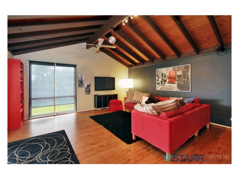 5 Grandoaks Pl, Castle Hill NSW 2154