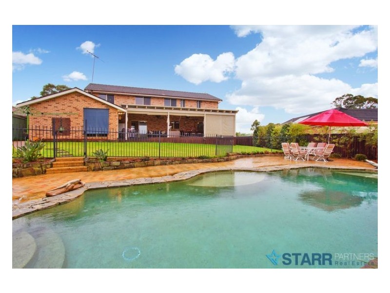 5 Grandoaks Pl, Castle Hill NSW 2154