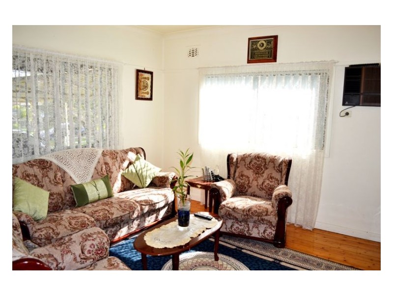 6 Meroo Street, Auburn NSW 2144