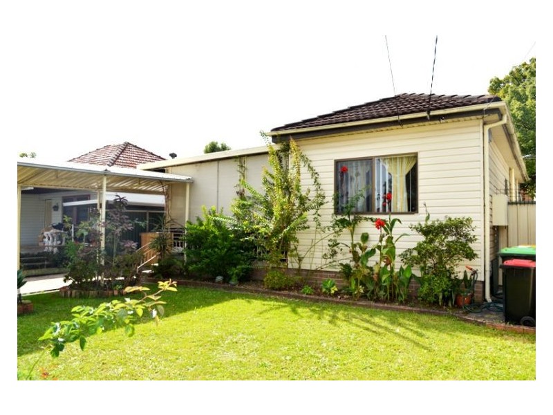 6 Meroo Street, Auburn NSW 2144