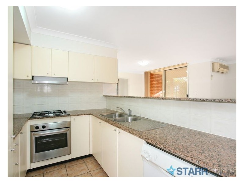 2/2 Macquarie Rd, Auburn NSW 2144