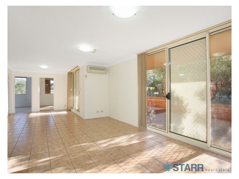 2/2 Macquarie Rd, Auburn NSW 2144