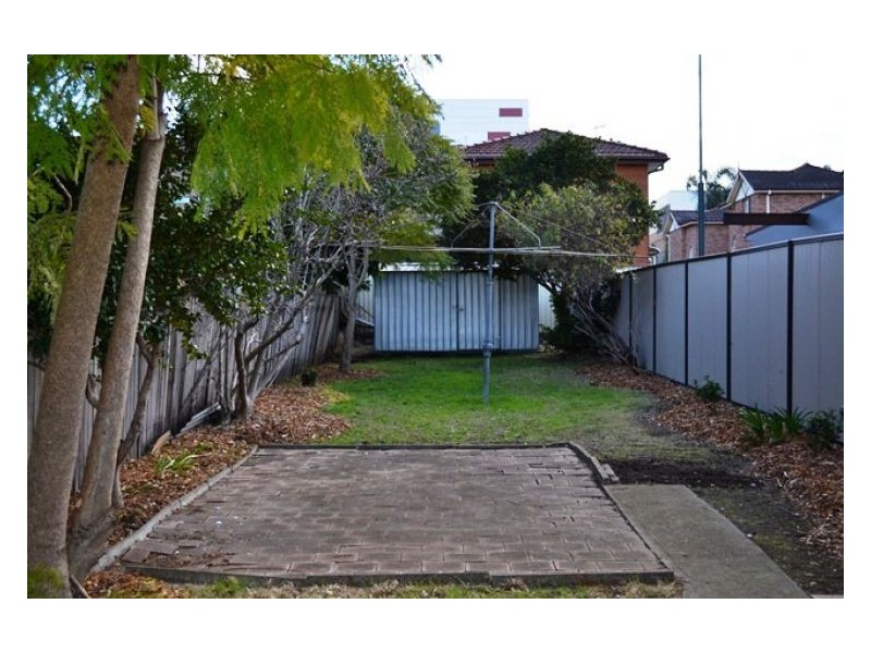 27 Elsham Rd, Auburn NSW 2144