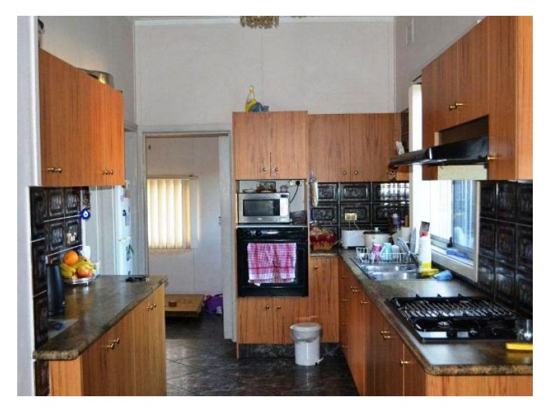 75 Mona St, Auburn NSW 2144