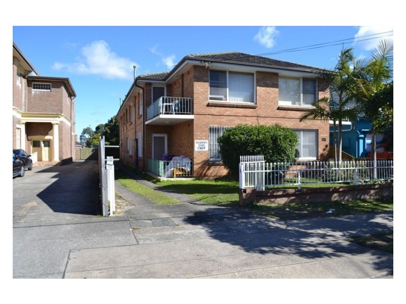1/25 Arthur St, Punchbowl NSW 2196