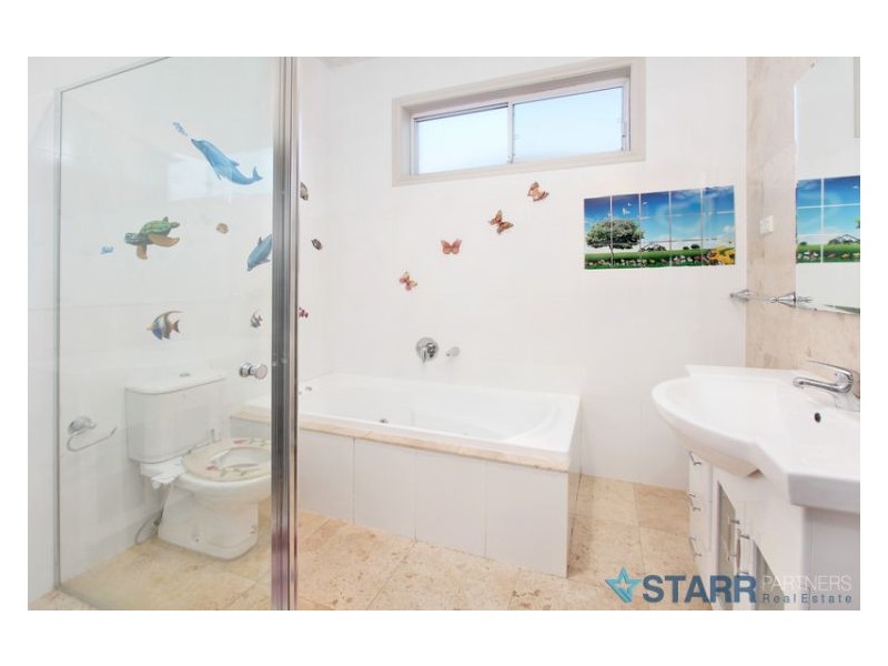 15 Kingsland Road, Berala NSW 2141