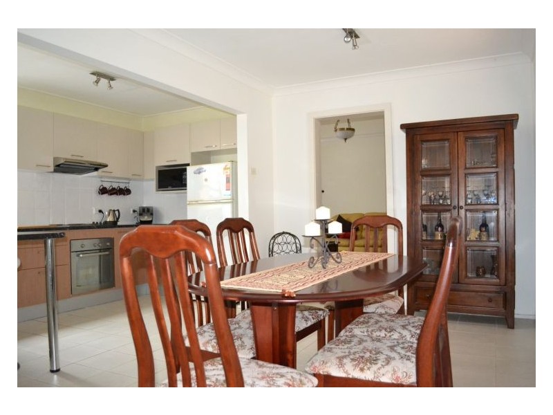 77 Hampstead Rd, Auburn NSW 2144