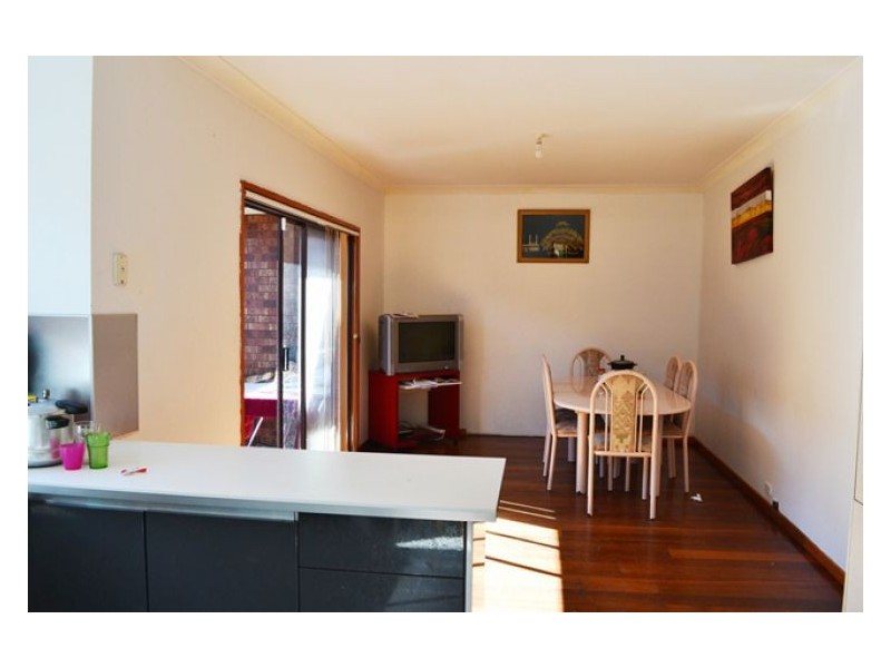 4 Ettalong Rd, Auburn NSW 2144