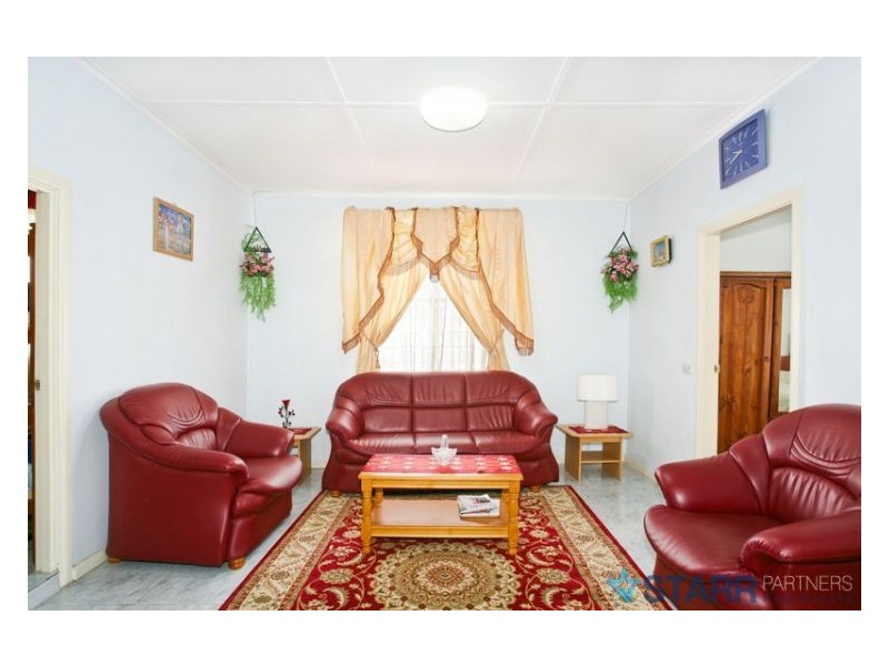 18 Manchester Road, Auburn NSW 2144