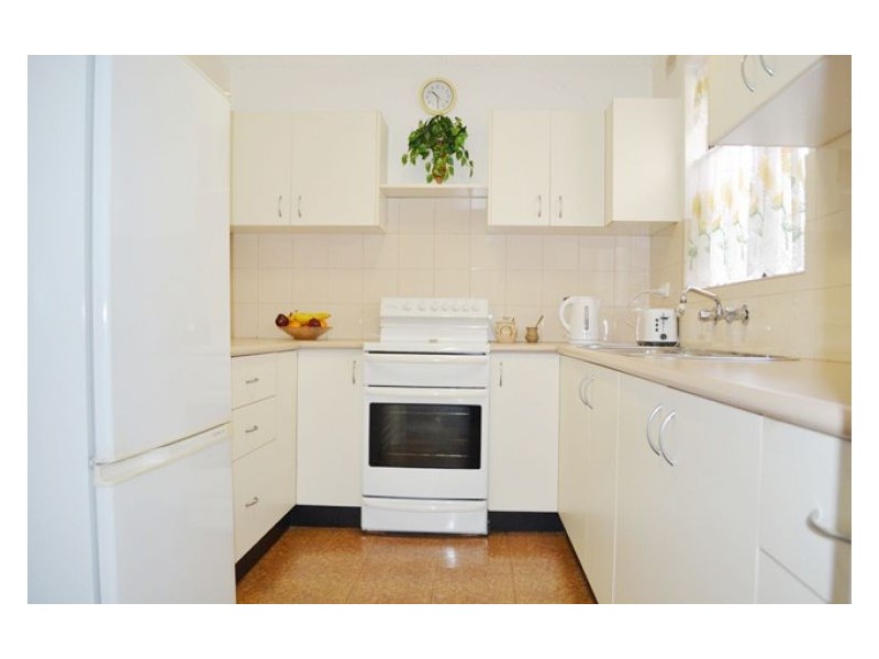 2/37-39 Blaxcell St, Granville NSW 2142