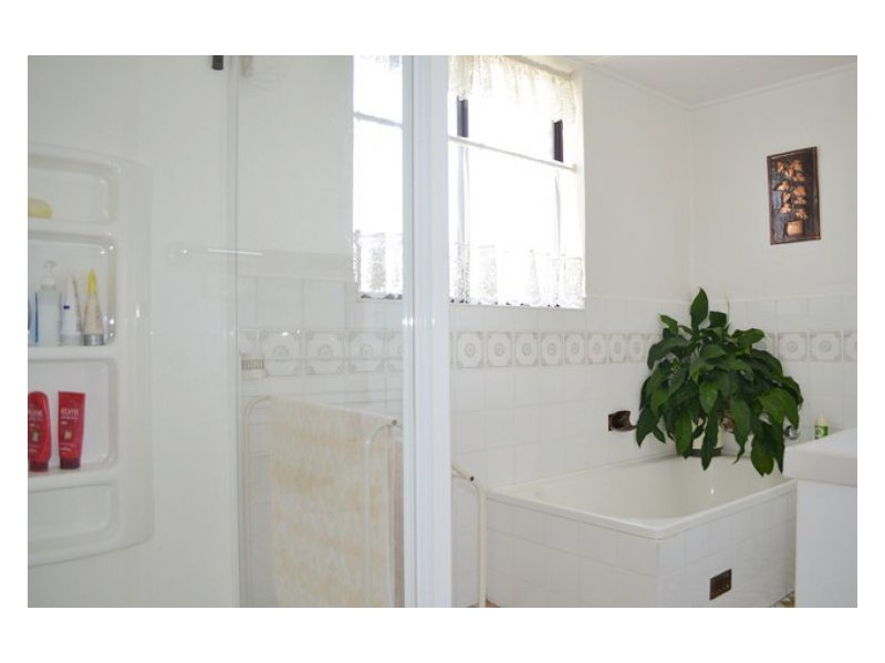 2/37-39 Blaxcell St, Granville NSW 2142