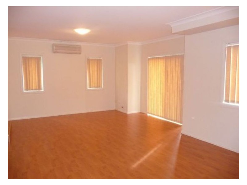 37 Stubbs St, Silverwater NSW 2128