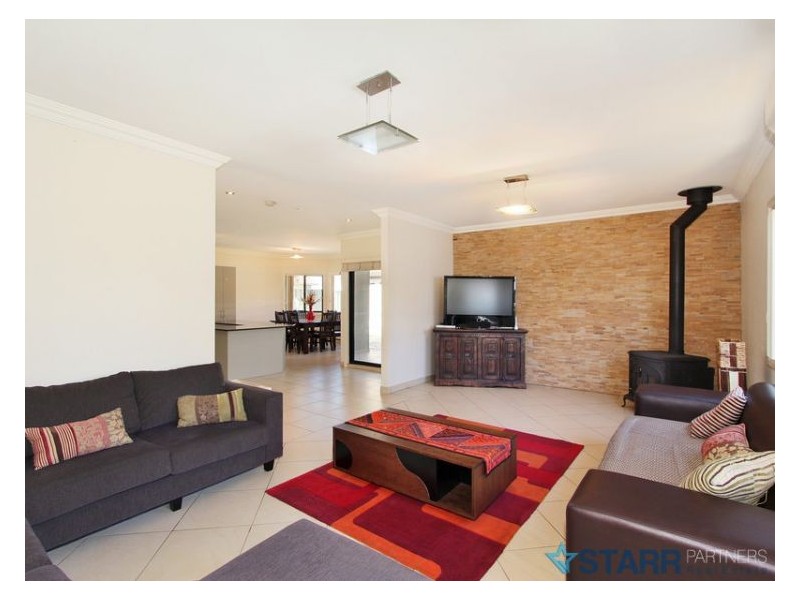 22 Derwent Pde, Blacktown NSW 2148