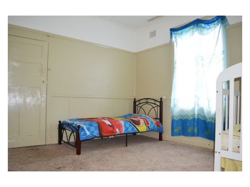 42 Chisholm St, Auburn NSW 2144