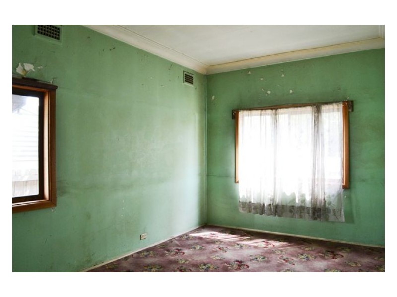 35 Hampstead Road, Auburn NSW 2144