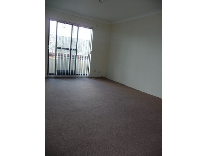 4/11-13 Queen St, Auburn NSW 2144