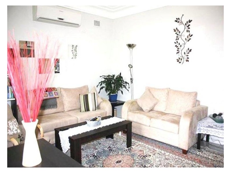 87 Gordon Road, Auburn NSW 2144