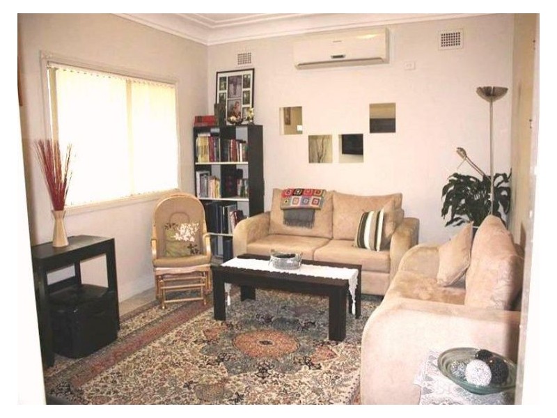 87 Gordon Road, Auburn NSW 2144