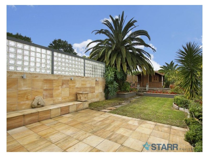 140 Bettington Rd, Oatlands NSW 2117