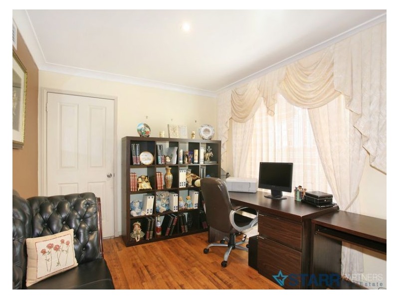 84 Horningsea Park Drive, Horningsea Park NSW 2171