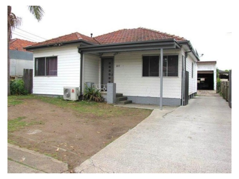 211 Cumberland Road, Auburn NSW 2144