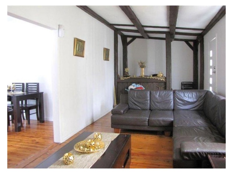 211 Cumberland Road, Auburn NSW 2144