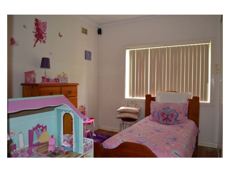 60 Gordon Rd, Auburn NSW 2144