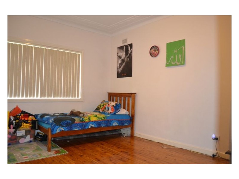 60 Gordon Rd, Auburn NSW 2144