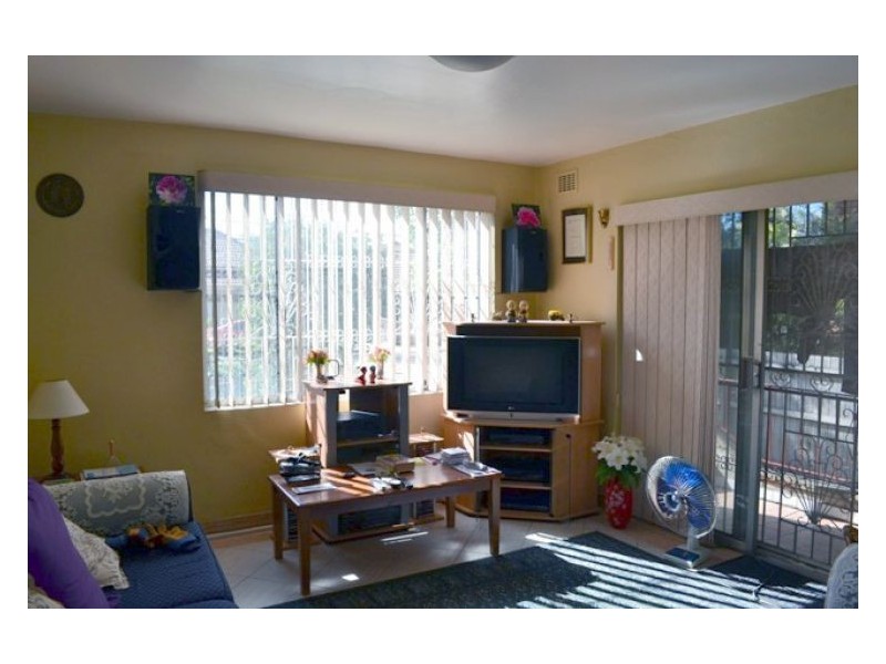 2/5 Gibbons Street, Auburn NSW 2144