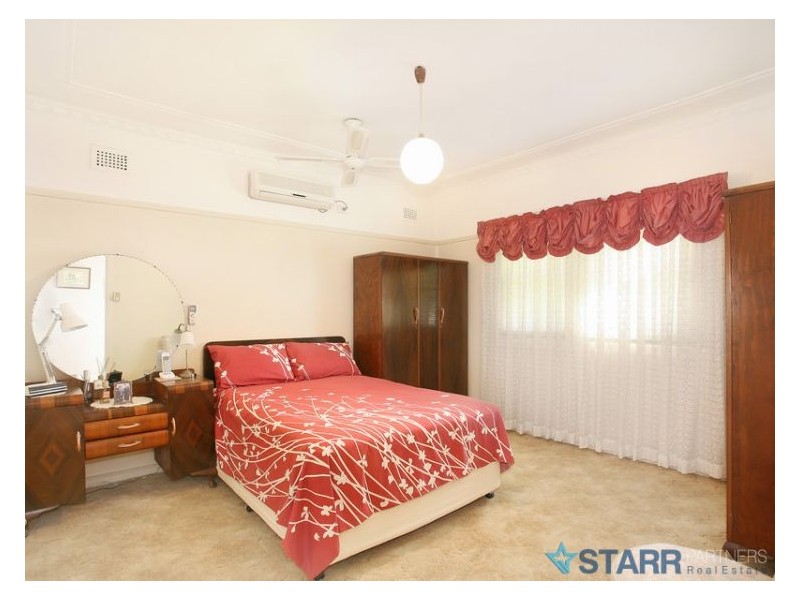 41 Wellington Rd, Auburn NSW 2144