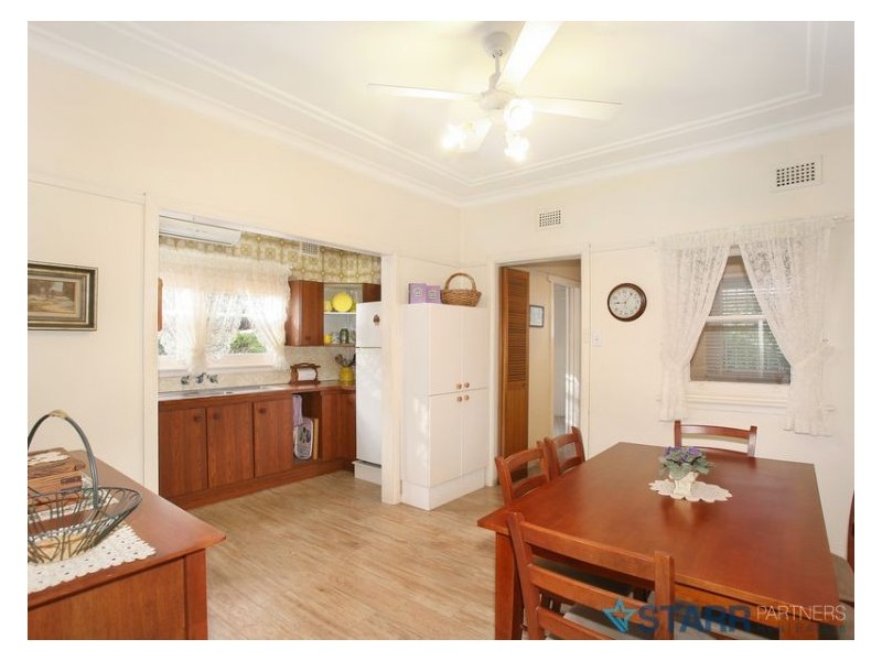 41 Wellington Rd, Auburn NSW 2144