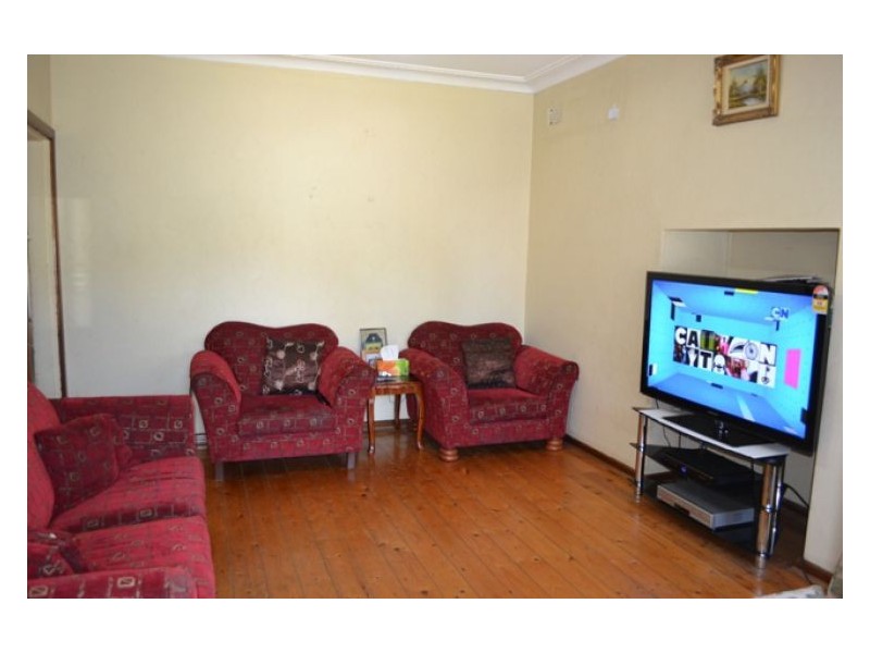 18 Frederick Ave, Granville NSW 2142