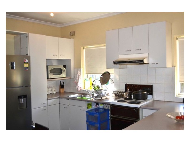 18 Frederick Ave, Granville NSW 2142