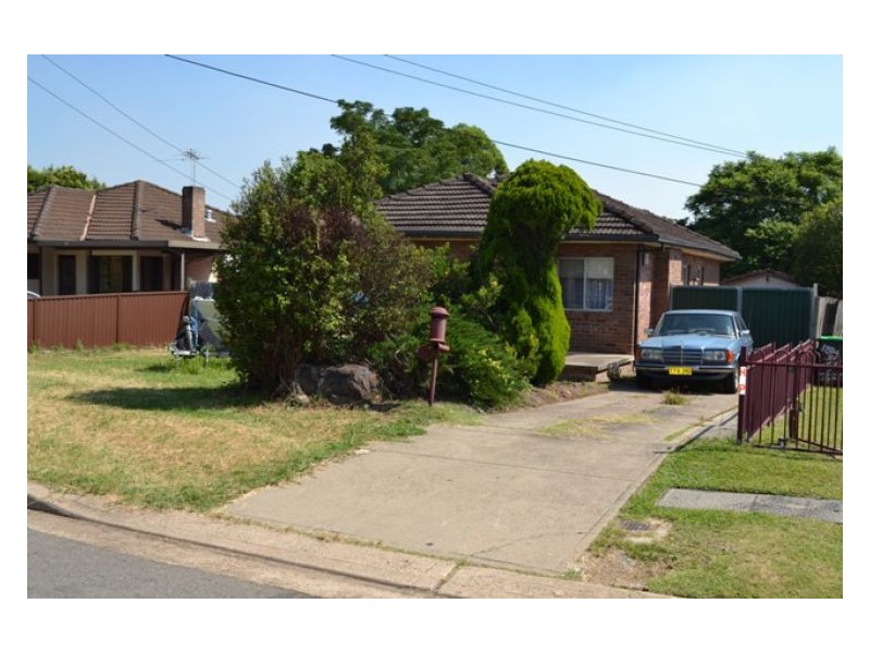 18 Frederick Ave, Granville NSW 2142