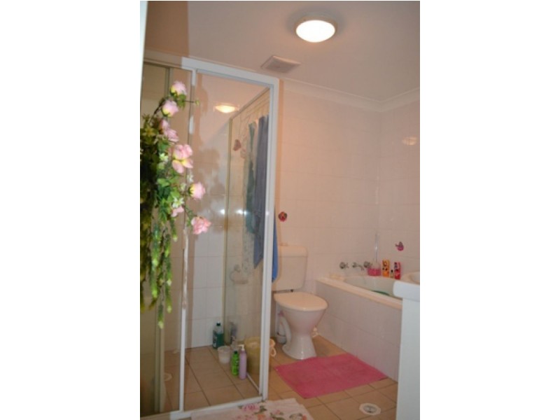 11/7-11 Kitchener Ave, Regents Park NSW 2143