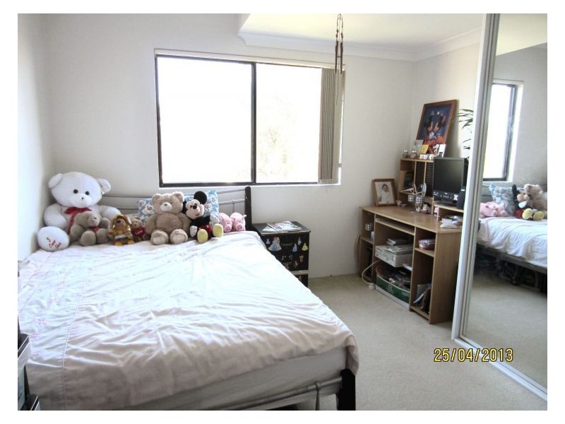 11/7-11 Kitchener Ave, Regents Park NSW 2143