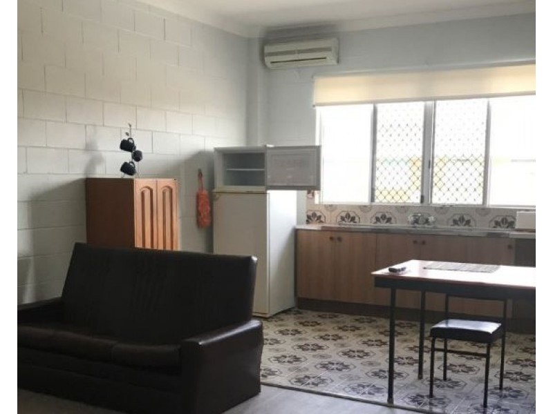 4/2 Middlemiss Street, Mareeba QLD 4880