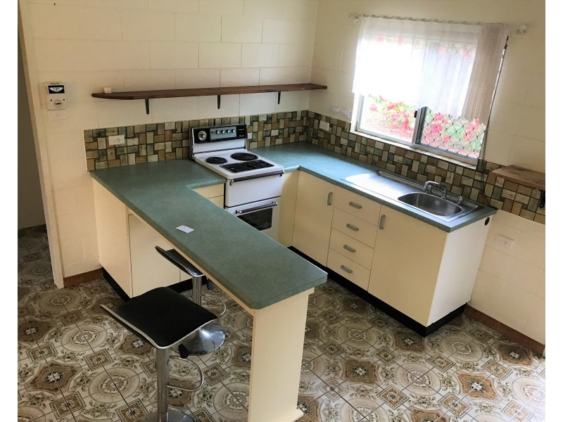 1/6 Walsh Street, Mareeba QLD 4880