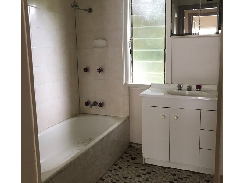 42 Abbott, Mareeba QLD 4880