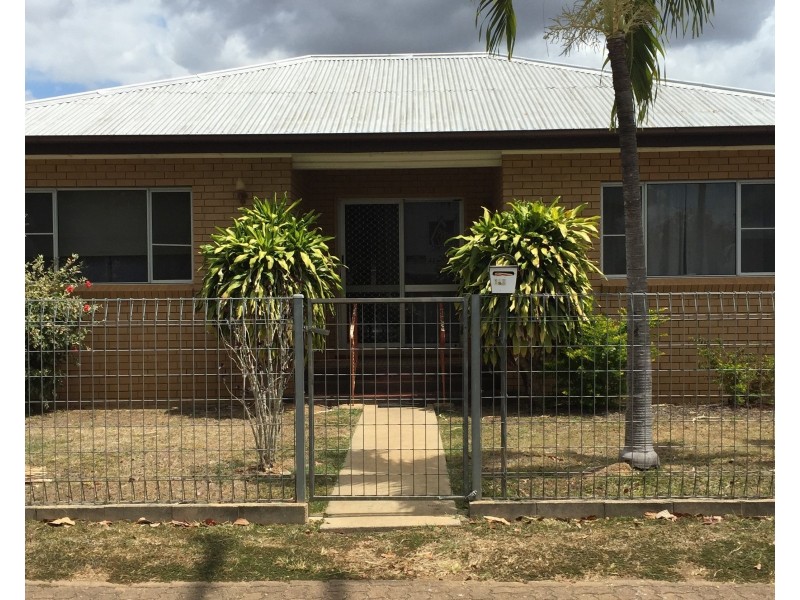 184 WALSH STREET, Mareeba QLD 4880