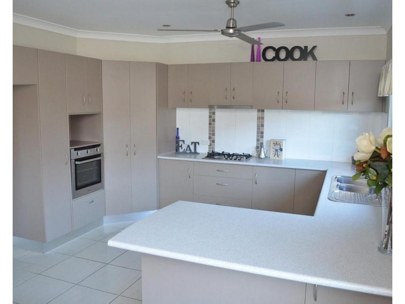 33 AMAROO DRIVE, Mareeba QLD 4880