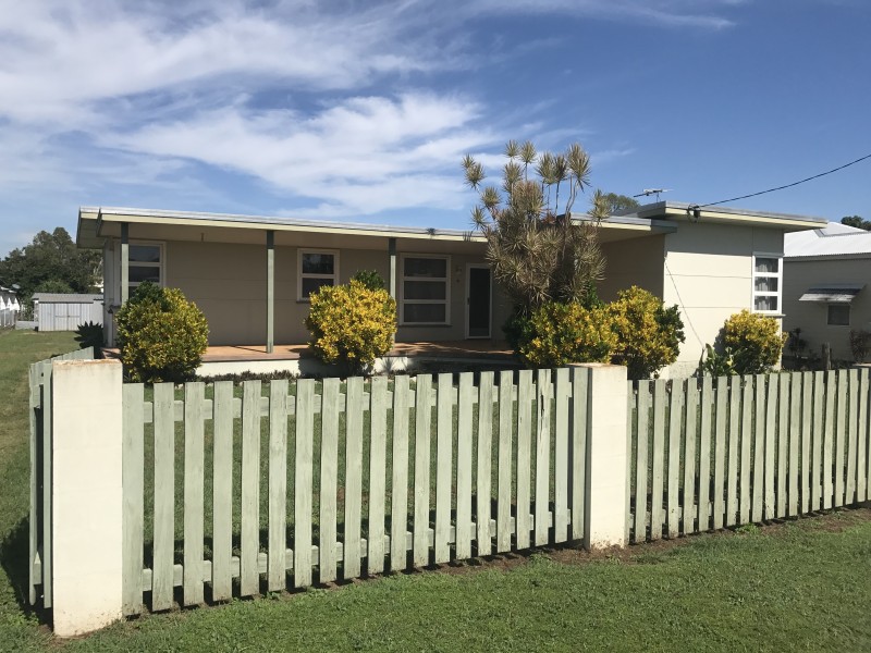 40 Strattman Street, Mareeba QLD 4880