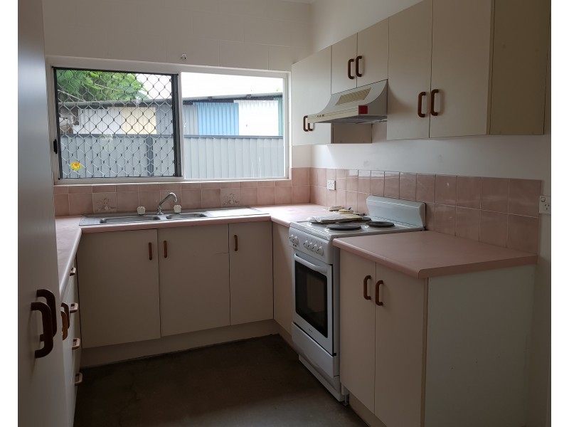 3/254 Walsh Street, Mareeba QLD 4880