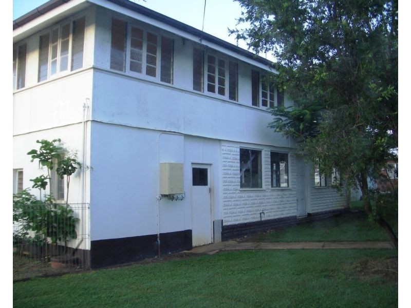 34 Atherton Street, Mareeba QLD 4880