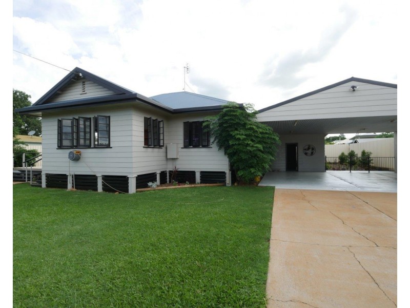 2 Dowie Street, Mareeba QLD 4880