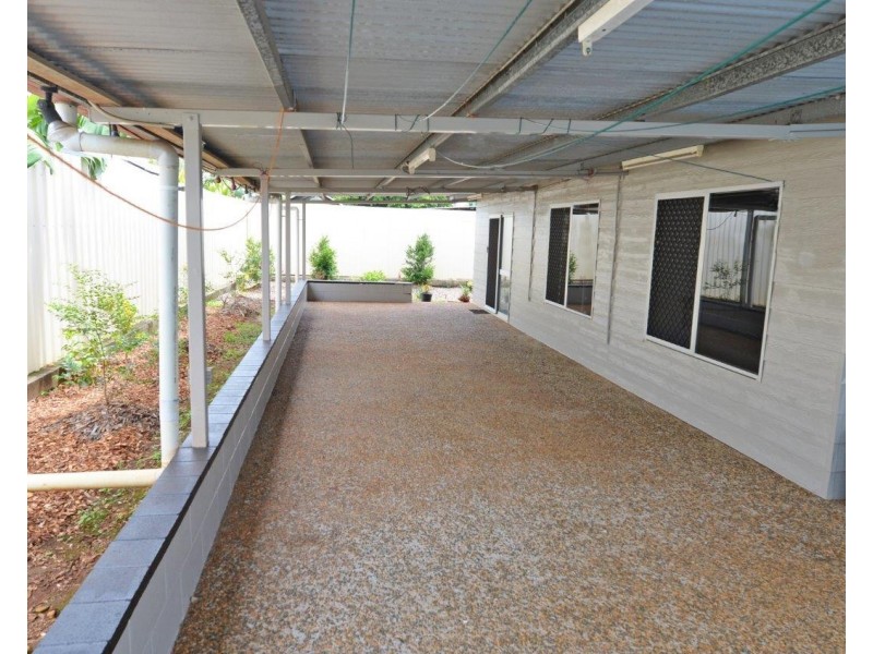 2 Dowie Street, Mareeba QLD 4880